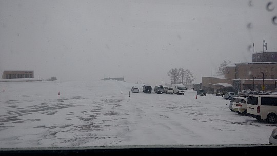 2016-02-29 09.09.52 IMG_20160229_090952286 Adrian - car park in blizzard.jpeg: 3264x1836, 1338k (2016 Feb 29 09:09)