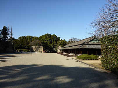 2016-03-01 15.06.48 P1000768 Simon - Imperial Gardens.jpeg: 4608x3456, 5942k (2016 Mar 01 15:06)