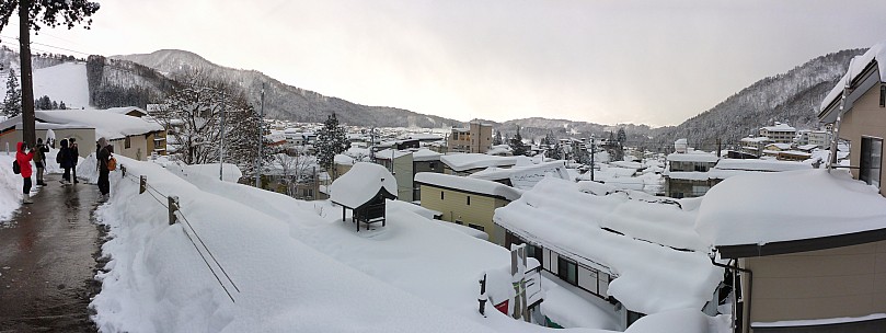 2017-01-15 16.29.16 Panorama Simon - Nozawa Onsen_stitch.jpeg: 8888x3338, 23540k (2017 Feb 03 21:30)