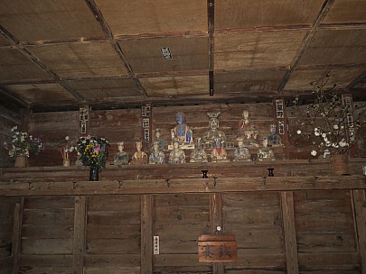 2017-01-16 16.38.23 IMG_8651 Anne - shrine to the 10 kings and the devil king.jpeg: 4608x3456, 5857k (2017 Jan 26 18:35)