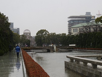 2017-01-20 16.34.38 IMG_9005 Anne - Peace pond in the rain.jpeg: 4608x3456, 5658k (2017 Jan 26 18:36)