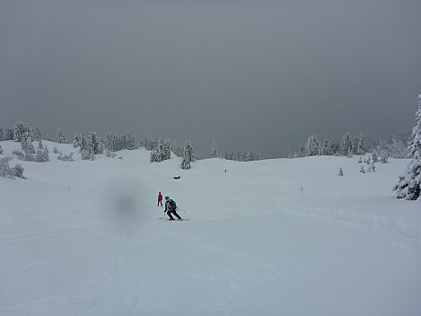 2018-01-22 10.15.53 P1010788 Simon - Jim skiing down Ardoisieres.jpeg: 4608x3456, 5525k (2018 Feb 18 18:41)