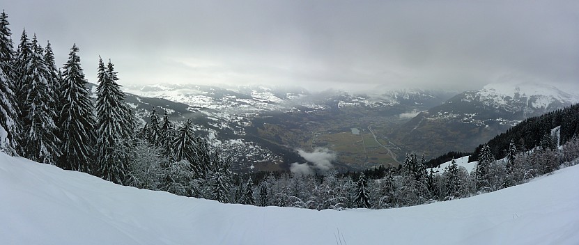 2018-01-22 11.19.38 P1010792 Simon - St Gervais-les-Bains and Lac de Passy_stitch.jpg: 7836x3321, 24026k (2019 Aug 16 20:50)