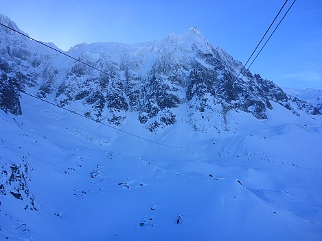 2018-01-24 10.01.58 P1010866 Simon - L'Aiguille du Midi 2 gondola.jpeg: 4608x3456, 6014k (2018 Feb 18 19:49)