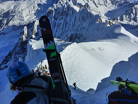 2018-01-24 11.37.36 P1010890 Simon - Jim on arete de l'Aiguille du Midi.jpeg: 4608x3456, 6300k (2018 Feb 18 19:49)