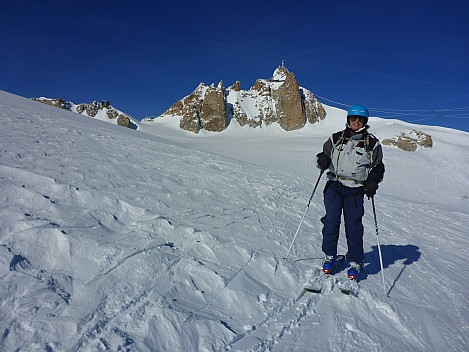 2018-01-24 12.16.38 P1010897 Simon - Jim with névé and l'Aiguille du Midi.jpeg: 4608x3456, 6046k (2018 Feb 18 19:52)