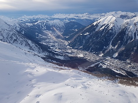 2018-01-25 15.40.44 Jim - Chamonix down valley from Plan de l'Aiguille du Midi.jpeg: 4032x3024, 4462k (2018 Mar 10 17:19)