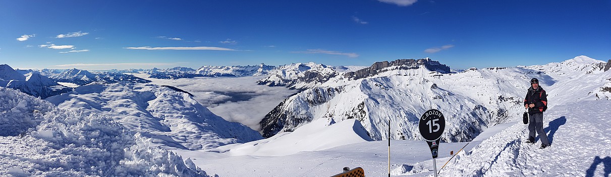 2018-01-27 13.30.35 Jim - view from Le Brévent_stitch.jpg: 9911x2880, 24643k (2023 Jan 31 17:32)