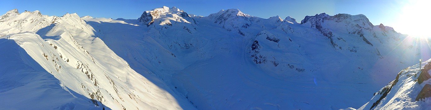 2018-01-29 16.49.52 Panorama Simon - Gornergletscher_stitch.jpg: 13451x3449, 37917k (2018 Apr 20 22:55)