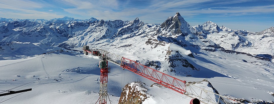 2018-01-30 14.21.47 LG6 Simon - Matterhorn from Klein Matterhorn lookout_stitch.jpg: 8014x3053, 22365k (2018 Apr 23 19:44)