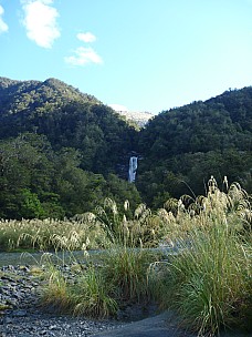 2019-01-14 09.08.46 P1050657 Philip - Tunnel Creek falls.jpeg: 3240x4320, 4715k (2019 Jun 24 21:12)