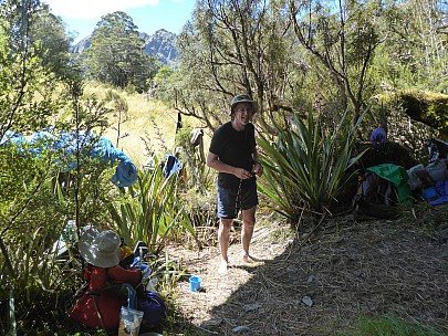 2019-01-14 15.45.03 P1020426 Simon - Philip at Paringa Rock Biv.jpeg: 4608x3456, 6395k (2019 Jun 20 21:11)