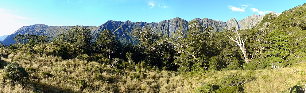 2019-01-14 19.40.37 Panorama Simon - view across Tunnel Creek_stitch.jpg: 9763x2976, 35431k (2019 Jun 20 21:11)