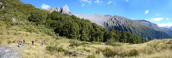Tunnel Creek Hut to Paringa Rock Biv