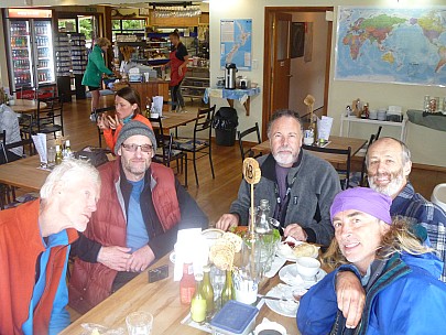 2019-01-21 13.06.11 P1000687 Jim - selfie in cafe.jpeg: 4320x3240, 5071k (2019 May 10 21:46)