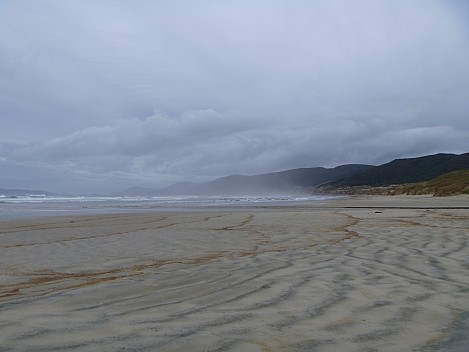2019-11-10 07.53.40 P1000708 Jim - Mason Bay north to Ruggedy Mountains.jpeg: 4320x3240, 4393k (2019 Nov 10 07:53)