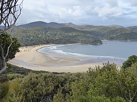 Doughboy Bay to Rakeahua Hut