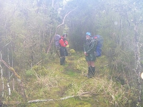 2019-11-13 08.52.08 P1000754 Jim - Brian and Simon on a rainy start to the day's tramping.jpeg: 4320x3240, 5150k (2019 Nov 13 08:52)