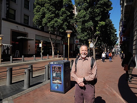 Simon at Powell Street Cable Car terminus
Photo: Jim
2020-02-27 12.04.54; '2020 Feb 27 12:04'
Original size: 4,032 x 3,024; 6,389 kB
2020-02-27 12.04.54 GS8 Jim - Simon at Powell Street Cable Car terminus.jpeg