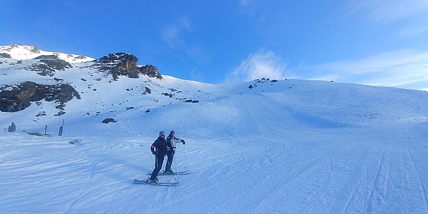 Adrian and Jim at the bottom of Powderkeg
Photo:&nbsp;Simon
2020-08-04&nbsp;09.37.32;&nbsp;'2020 Aug 04 09:37'
Original size:&nbsp;4,160 x 2,080; 2,350 kB
2020-08-04 09.37.32 LG6 Simon - Adrian and Jim at the bottom of Powderkeg.jpeg