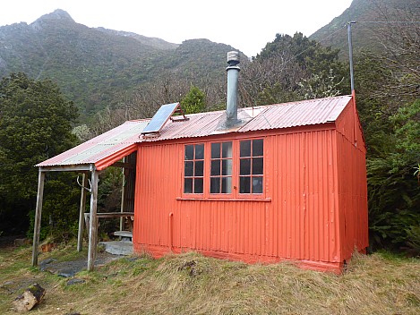 St Winifreds
Photographer;&nbsp;Simon
2020-08-31&nbsp;13.24.23;&nbsp;Metadata time: '2020 Aug 31 13:24'
Original size:&nbsp;4,608 x 3,456; 6,458 kB
Filename: 2020-08-31 13.24.23 P1030427 Simon - St Winifreds.jpeg