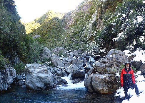 2020-09-02 14.33.04 P1030473 Simon - looking up Murphys Stream with Brian from where we stopped_stitch.jpg: 6513x4650, 30914k (2020 Sept 28 19:55)