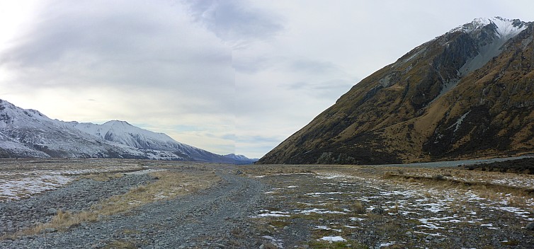 2020-09-04 08.54.13 Panorama Simon - Down the Havelock from the Growler_stitch.jpg: 6973x3256, 19301k (2020 Nov 07 18:29)