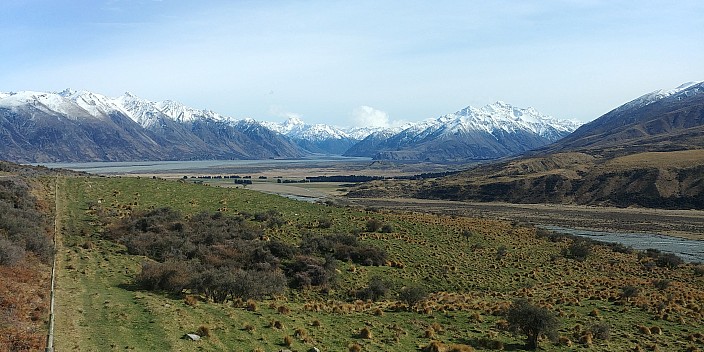 2020-09-05 11.09.56 LG6 Simon - Potts River and Rangitata.jpeg: 4160x2080, 4513k (2020 Nov 08 13:05)