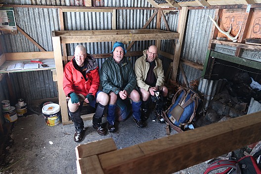 2022-08-01 11.07.24 IMG_0430 Brian - Bruce, Simon, and Alan in Camerons Hut.jpeg: 5472x3648, 8189k (2022 Dec 11 14:59)