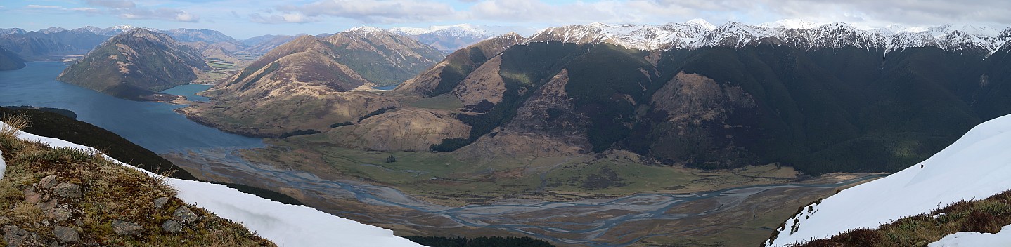 2022-08-04 13.16.07 Panorama Brian - Hurunui River_stitch.jpg: 13730x3362, 34891k (2022 Aug 18 17:50)