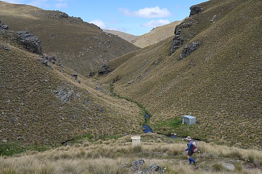Simon heading down to Lauder Basin Hut
Photographer;&nbsp;Brian
2022-12-31&nbsp;13.46.10;&nbsp;Metadata time: '2022 Dec 31 13:46'
Original size:&nbsp;5,472 x 3,648; 11,079 kB
Filename: 2022-12-31 13.46.10 IMG_0715 Brian - Simon heading down to Lauder Basin Hut.jpeg