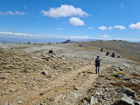Brian heading along the Dunstan Mountain tops
Photographer;&nbsp;Simon
2022-12-31&nbsp;16.15.58;&nbsp;Metadata time: '2022 Dec 31 16:15'
Original size:&nbsp;9,248 x 6,936; 23,130 kB
Filename: 2022-12-31 16.15.58 S20+ Simon - Brian heading along the Dunstan Mountain tops.jpeg