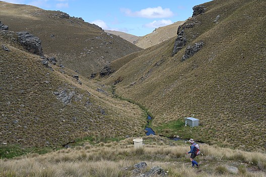 Simon heading down to Lauder Basin Hut
Photo: Brian
2022-12-31 13.46.10; '2022 Dec 31 13:46'
Original size: 5,472 x 3,648; 11,079 kB
2022-12-31 13.46.10 IMG_0715 Brian - Simon heading down to Lauder Basin Hut.jpeg