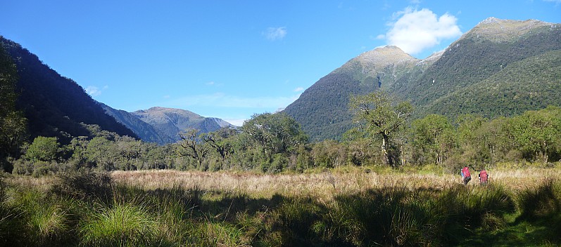 Crossing The Flats After Lunch
Photographer;&nbsp;Philip
2023-04-16&nbsp;13.45.43;&nbsp;Metadata time: '2023 Apr 16 13:45'
Original size:&nbsp;6,195 x 2,735; 17,099 kB;&nbsp;stitch
Filename: 2023-04-16 13.45.43 P1070039 Philip - crossing the flats after lunch_stitch.jpg