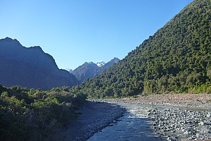 Moeraki River to Middle Head hut