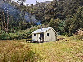 Blue River Hut to Māori Saddle Hut on the Haast Paringa Cattle track
