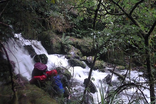 Brian and Simon crossing another side creek
Photo: Philip
2023-04-18 12.23.10; '2023 Apr 18 12:23'
Original size: 3,861 x 2,574; 3,266 kB; cr
2023-04-18 12.23.10 P1070095 Philip - Brian and Simon crossing another side creek_cr.jpg