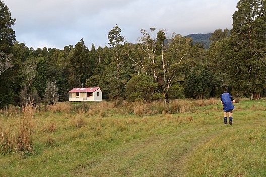 Simon arriving at Coppermine Creek Hut
Photographer;&nbsp;Brian
2023-04-20&nbsp;17.20.02;&nbsp;Metadata time: '2023 Apr 20 17:20'
Original size:&nbsp;5,472 x 3,648; 10,953 kB
Filename: 2023-04-20 17.20.02 IMG_0853 Brian - Simon arriving at Coppermine Creek Hut.jpeg