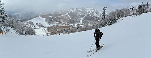 At the Prince Hotel East Wing skiing Yakebitaiyama
Adrian at the top of the Ichinose Quad
Photo: Simon
2024-03-02 15.15.54; '2024 Mar 02 15:15'
Original size: 16,742 x 6,455; 10,916 kB; stitch
2024-03-02 15.15.54 S20+ Simon - Adrian at the top of the Ichinose Quad_stitch.jpg