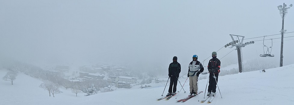 Kevin, Jim, and Adrian at the top of Kumanoyu 1st pair lift
Photographer;&nbsp;Simon
2024-03-10&nbsp;09.44.13;&nbsp;Metadata time: '2024 Mar 10 13:44'
Original size:&nbsp;14,515 x 5,229; 6,294 kB;&nbsp;stitch
Filename: 2024-03-10 09.44.13 S20+ Simon - Kevin, Jim, and Adrian at the top of Kumanoyu 1st pair lift_stitch.jpg