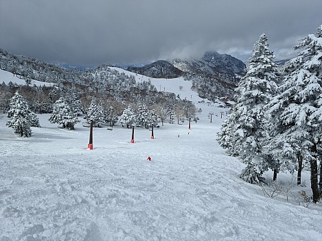 Kumanoyu course  3 A
Photographer;&nbsp;Simon
2024-03-10&nbsp;12.37.43;&nbsp;Metadata time: '2024 Mar 10 16:37'
Original size:&nbsp;9,248 x 6,936; 17,304 kB
Filename: 2024-03-10 12.37.43 S20+ Simon - Kumanoyu course 3A.jpeg