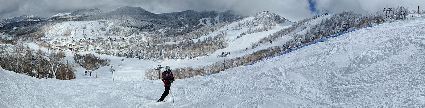 Adrian on Kumanoyu course  4 A
Photographer;&nbsp;Simon
2024-03-10&nbsp;13.11.53;&nbsp;Metadata time: '2024 Mar 10 17:11'
Original size:&nbsp;25,999 x 6,642; 27,047 kB;&nbsp;stitch
Filename: 2024-03-10 13.11.53 S20+ Simon - Adrian on Kumanoyu course 4A_stitch.jpg