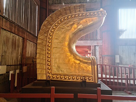 Tōdai-ji Shibi decorative ridge end tile
Photographer;&nbsp;Adrian
2024-03-14&nbsp;15.57.49;&nbsp;Metadata time: '2024 Mar 14 19:57'
Original size:&nbsp;9,248 x 6,936; 14,093 kB
Filename: 2024-03-14 15.57.49 S20+ Adrian - Tōdai-ji Shibi decorative ridge end tile.jpeg