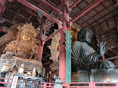 Kokūzō Bosatsu and Vairocana Buddha
Photographer;&nbsp;Simon
2024-03-14&nbsp;15.58.54;&nbsp;Metadata time: '2024 Mar 14 19:58'
Original size:&nbsp;9,248 x 6,936; 10,351 kB
Filename: 2024-03-14 15.58.54 S20+ Simon - Kokūzō Bosatsu and Vairocana Buddha.jpeg