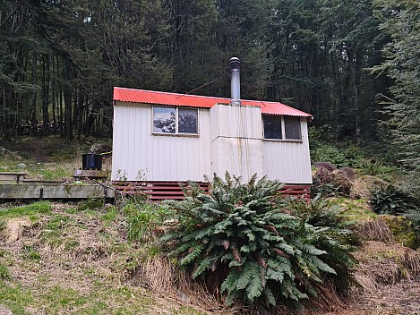 Monument Hut
Photographer;&nbsp;Simon
2024-09-28&nbsp;18.19.44;&nbsp;Metadata time: '2024 Sept 28 18:19'
Original size:&nbsp;9,248 x 6,936; 17,371 kB
Filename: 2024-09-28 18.19.44 S20+ Simon - Monument Hut.jpeg