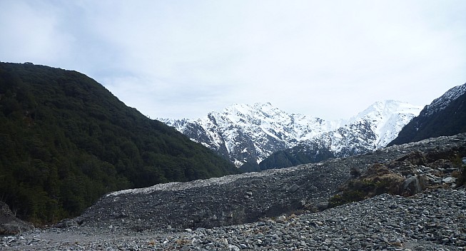 Avalanche Debris in the Huxley River
Photo: Philip
2024-09-29 14.26.29; '2024 Sept 29 14:26'
Original size: 4,320 x 2,330; 2,932 kB; cr
2024-09-29 14.26.29 P1070568 Philip - Avalanche Debris in the Huxley River_cr.jpg