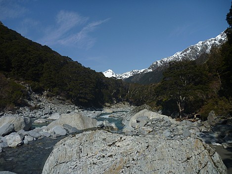 View heading back down the North Huxley
Photographer;&nbsp;Philip
2024-09-30&nbsp;13.06.06;&nbsp;Metadata time: '2024 Sept 30 13:06'
Original size:&nbsp;4,320 x 3,240; 5,651 kB
Filename: 2024-09-30 13.06.06 P1070598 Philip - view heading back down the North Huxley.jpeg