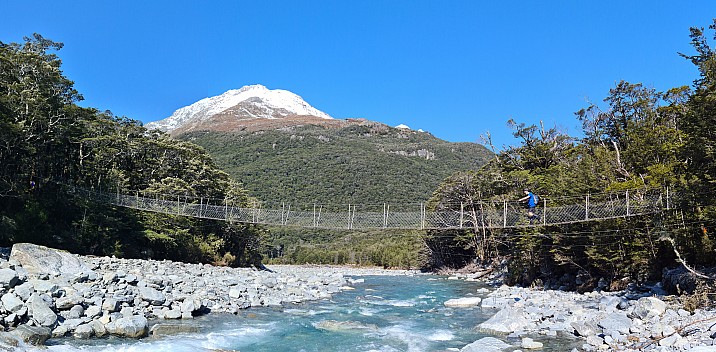 Brian crossing the North Huxley swing bridge
Photographer;&nbsp;Simon
2024-09-30&nbsp;14.44.35;&nbsp;Metadata time: '2024 Sept 30 14:44'
Original size:&nbsp;11,641 x 5,724; 15,433 kB;&nbsp;stitch
Filename: 2024-09-30 14.44.35 S20+ Simon - Brian crossing the North Huxley swing bridge_stitch.jpg