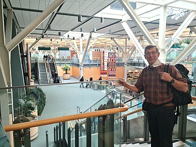 Nick at Vancouver Airport
Photographer;&nbsp;Simon
2025-02-24&nbsp;12.57.38;&nbsp;Metadata time: '2025 Feb 24 12:57'
Original size:&nbsp;9,248 x 6,936; 12,938 kB
Filename: 2025-02-24 12.57.38 S20+ Simon - Nick at Vancouver Airport.jpeg