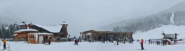 Nick at Crystal Mountain Base
Photographer;&nbsp;Simon
2025-02-25&nbsp;10.48.56;&nbsp;Metadata time: '2025 Feb 25 10:48'
Original size:&nbsp;18,649 x 5,207; 12,784 kB;&nbsp;stitch
Filename: 2025-02-25 10.48.56 S20+ Simon - Nick at Crystal Mountain Base_stitch.jpg